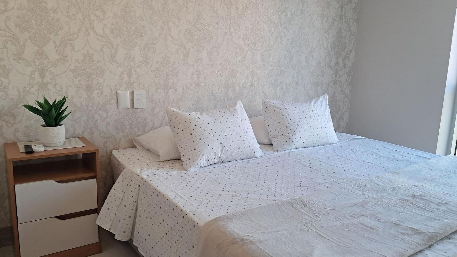 Apartamento Recién Remodelado | 2 + Vista Espectacular *
