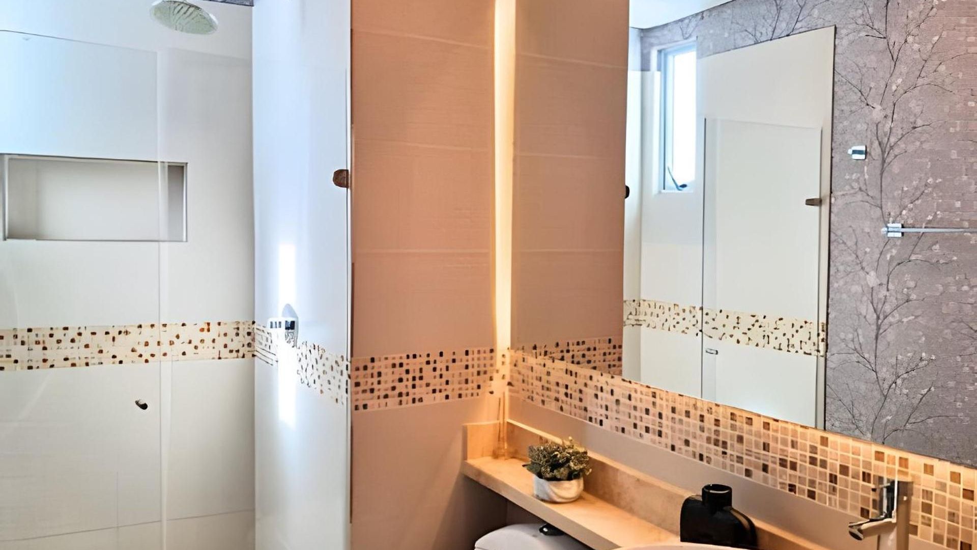 Recién Remodelado | 2 + Vista Espectacular Apartamento *