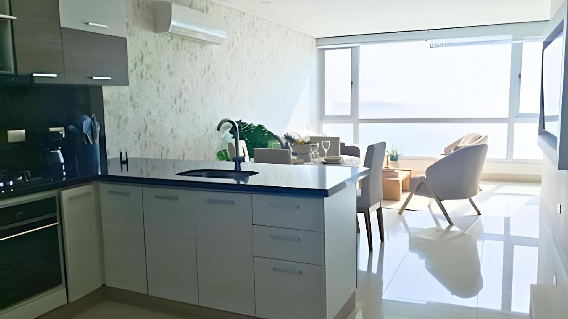 Recién Remodelado | 2 + Vista Espectacular *