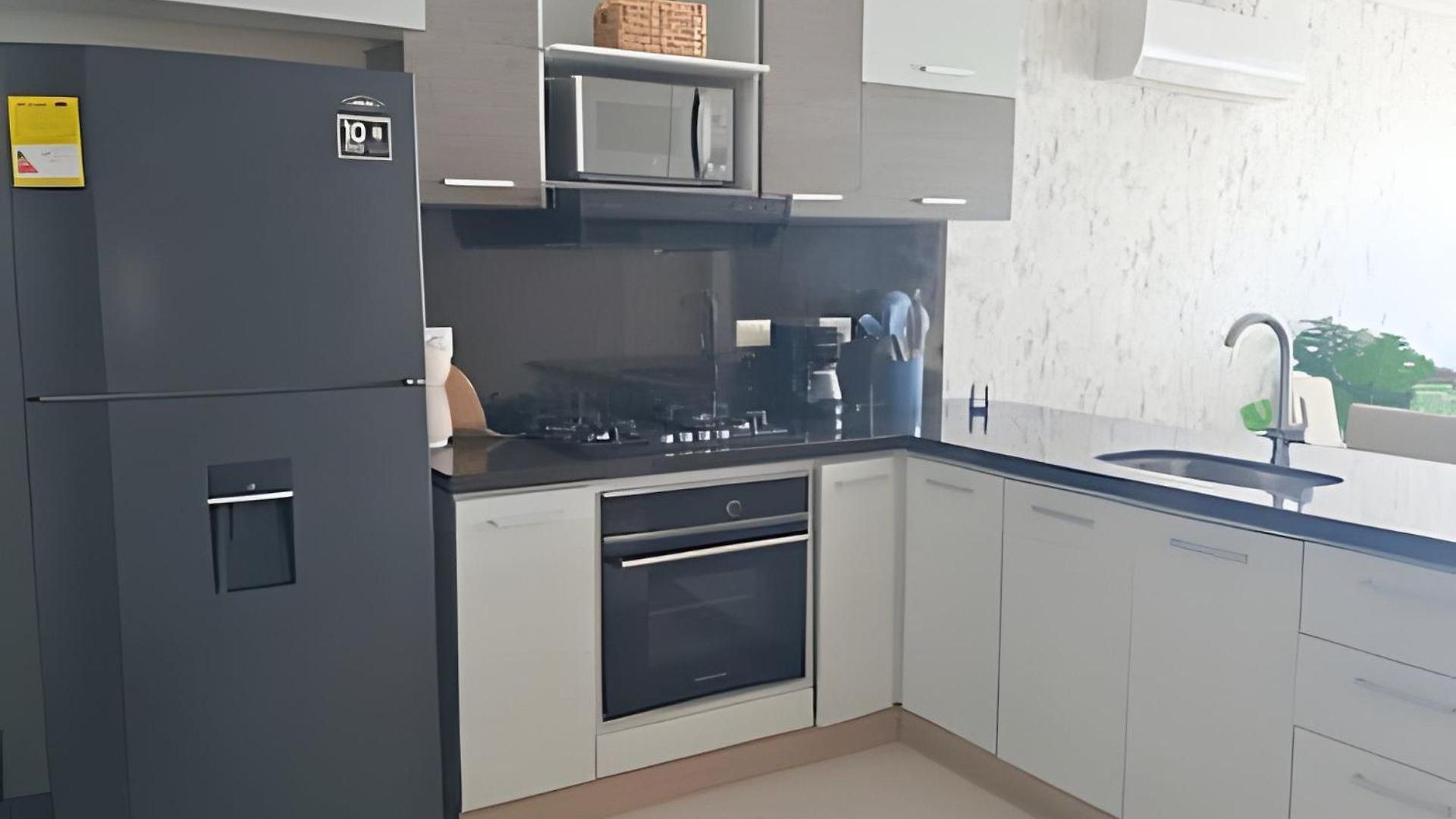 Recién Remodelado | 2 + Vista Espectacular Apartamento *