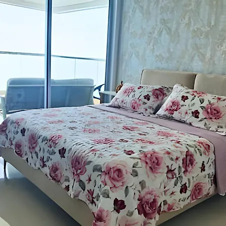 Apartamento Recién Remodelado | 2 + Vista Espectacular Cartagena
