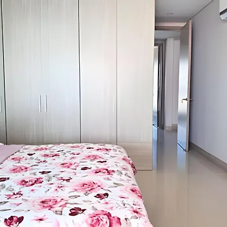 Apartamento Recién Remodelado | 2 + Vista Espectacular Cartagena