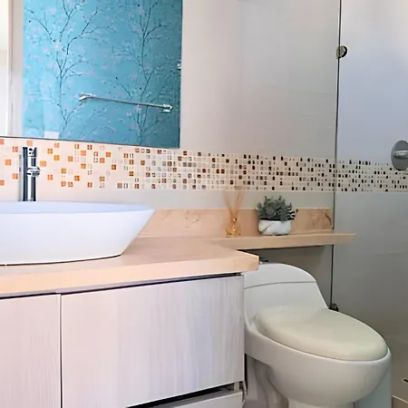 Apartamento Recién Remodelado | 2 + Vista Espectacular *