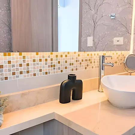 Apartamento Recién Remodelado | 2 + Vista Espectacular Cartagena