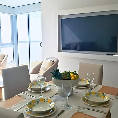 Apartamento Recién Remodelado | 2 + Vista Espectacular Cartagena