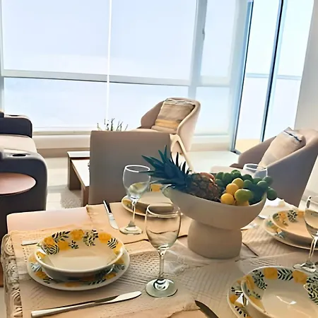 Apartamento Recién Remodelado | 2 + Vista Espectacular
