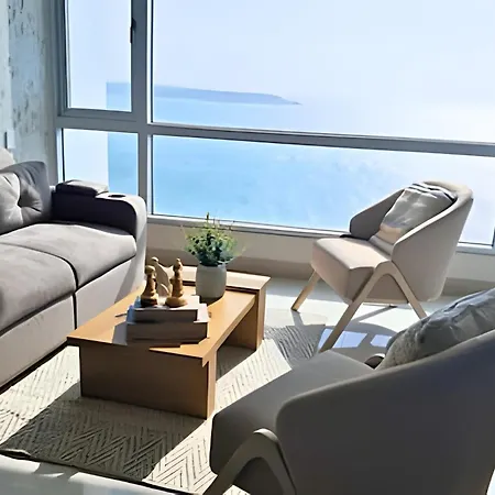 Apartamento Recién Remodelado | 2 + Vista Espectacular