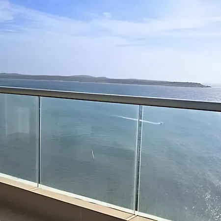 Recién Remodelado | 2 + Vista Espectacular